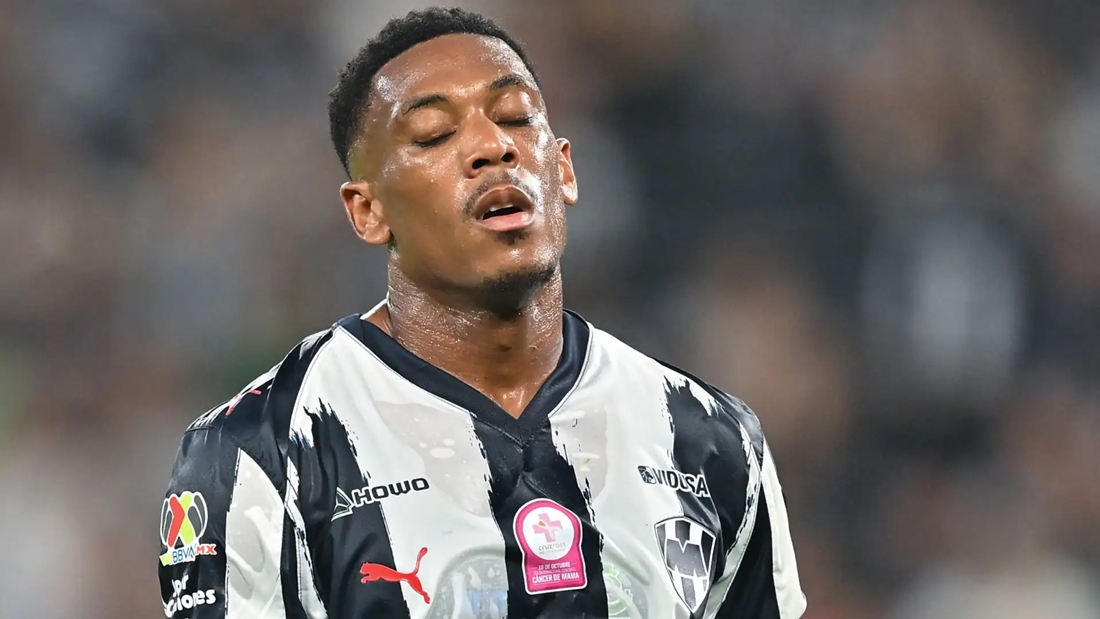 Ảnh bài viết Anthony Martial thành cầu thủ tự do sau 20 trận cho CLB Mexico