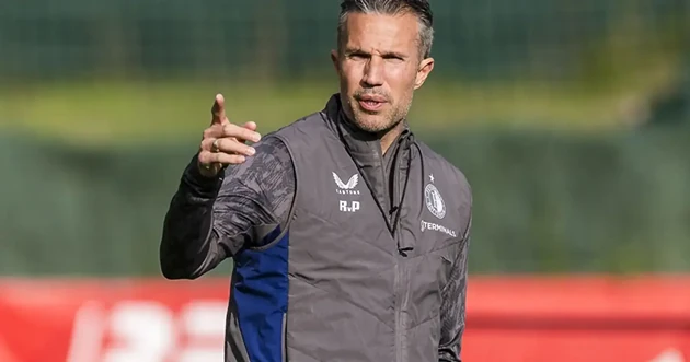 Van Persie rời ghế nóng CLB Feyenoord.