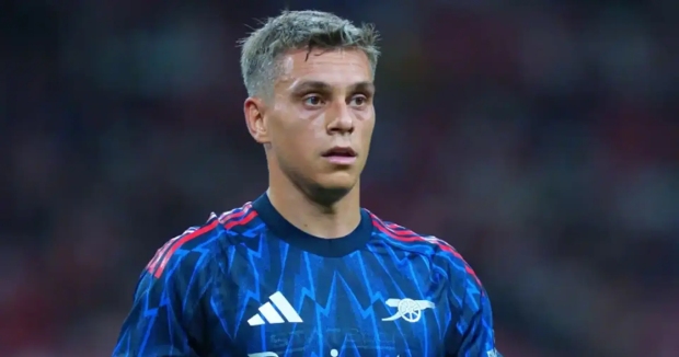 Arsenal sẵn sàng chia tay Trossard để rước tân binh cánh trái vào Hè này.