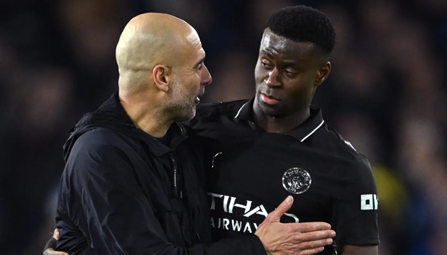 Ảnh bài viết Marc Guehi lĩnh hội tinh hoa chiến thuật từ Pep và Tuchel