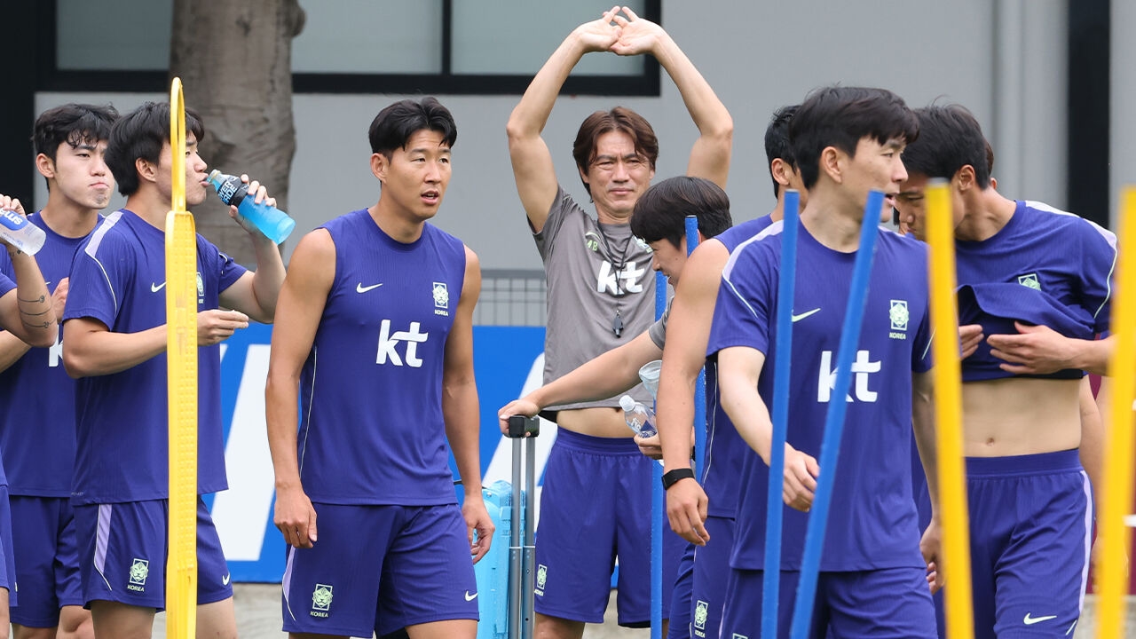 Ảnh bài viết Lý do Hàn Quốc bỏ buổi làm quen sân World Cup