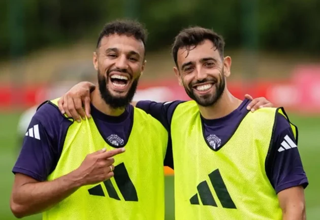 Marzaoui và Fernandes là những người đồng đội tại Man Utd.