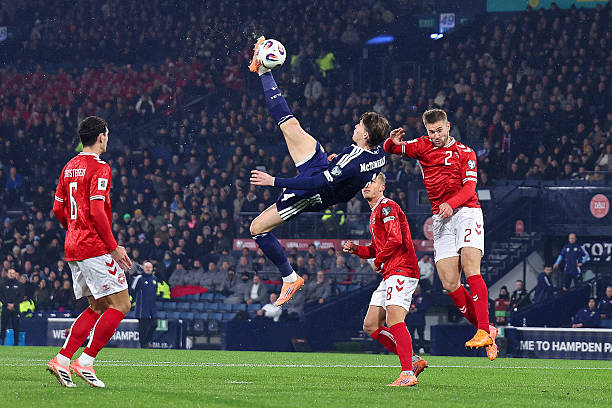 Ảnh bài viết Rooney khó hiểu khi Man Utd để McTominay ra đi