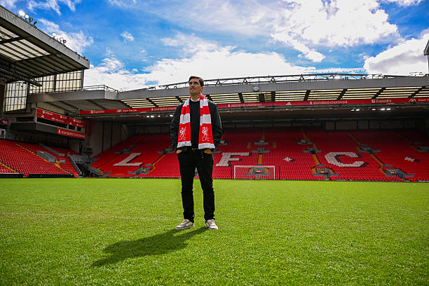 Liverpool đã chính thức bước vào kỷ nguyên của Iraola.