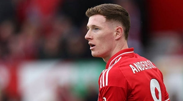 Ảnh bài viết MU dùng bài cũ của Man City ở vụ Elliot Anderson