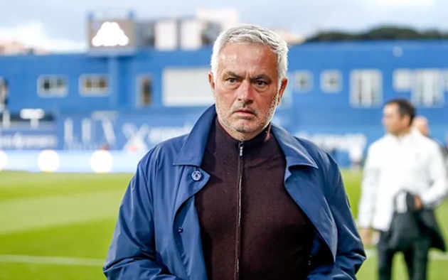 Ảnh bài viết Mổ xẻ màn tái hợp bất ngờ giữa Jose Mourinho và Real Madrid