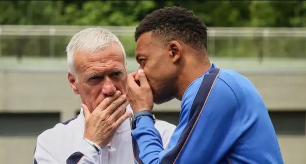 Mbappe không muốn chứng kiến HLV Didier Deschamps dẫn dắt một đội bóng khác.