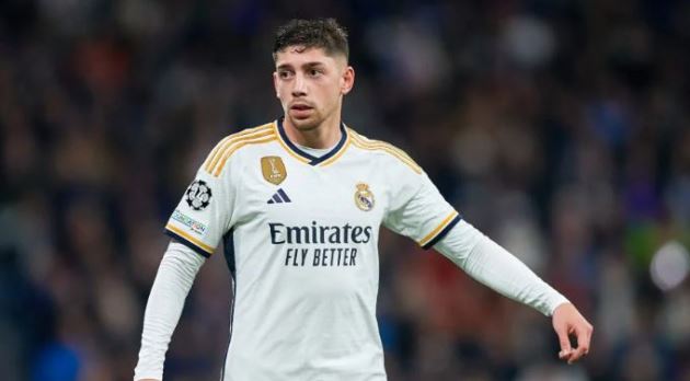 Saha khuyên MU mua Federico Valverde.