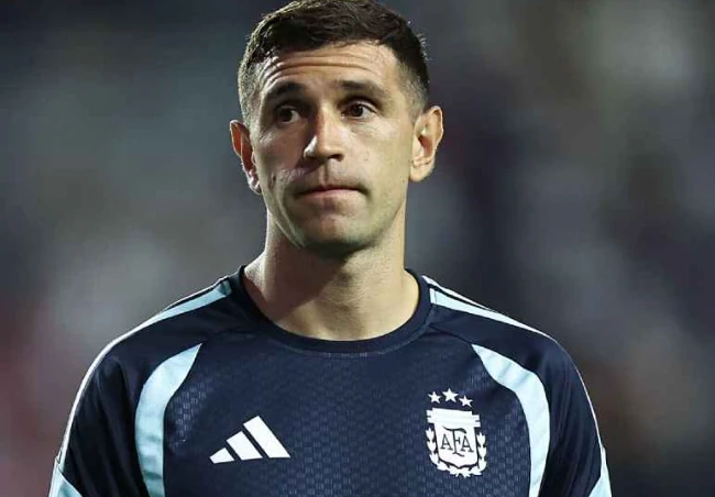 Ảnh bài viết Emiliano Martinez trở lại tập luyện cùng tuyển Argentina