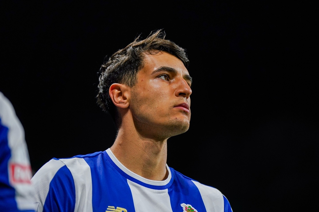 Jakub Kiwior chính thức chia tay Arsenal sau mùa giải ấn tượng cùng Porto.