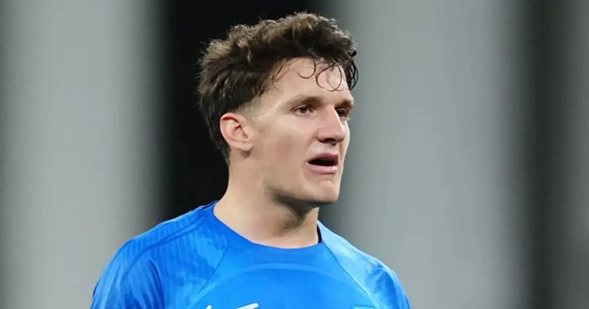 Tzolis đã thể hiện mong muốn được khoác áo Arsenal.