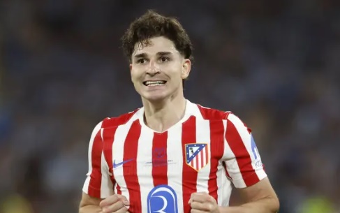 Barca công khai ý định chiêu mộ Alvarez.