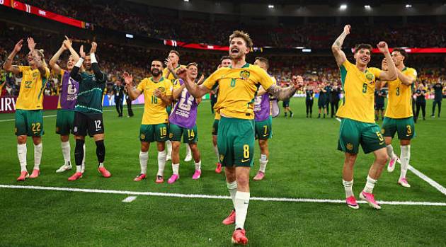 Ảnh bài viết Hạ Thổ Nhĩ Kỳ 2-0, Australia thắng trận mở màn World Cup sau 18 năm