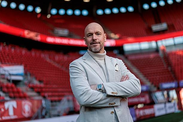 Ảnh bài viết Sau 4 năm, Ten Hag rốt cuộc đã "phục thù" Barca vụ De Jong