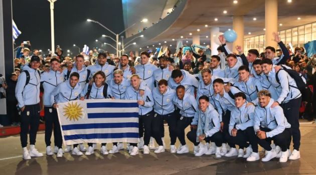 Uruguay gặp vấn đề về thủ tục hàng không đến Mỹ.