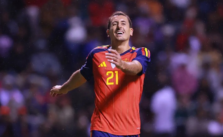 Mikel Oyarzabal là chân sút rất có duyên với tuyển Tây Ban Nha khi đã ghi đến 25 bàn thắng chỉ sau 53 lần ra sân.