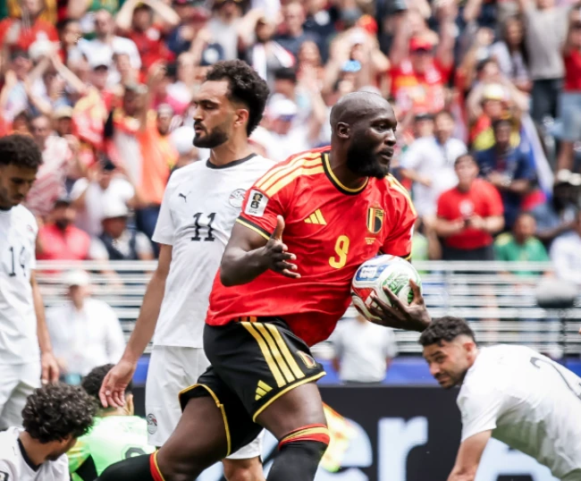 Lukaku tạo ra tác động ngay khi vào sân.