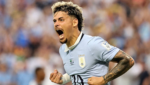 Maxi Araujo giữ lại 1 điểm cho thầy trò Marcelo Bielsa.