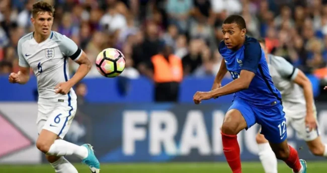Mbappe trưởng thành vượt bậc trong màu áo ĐTQG.