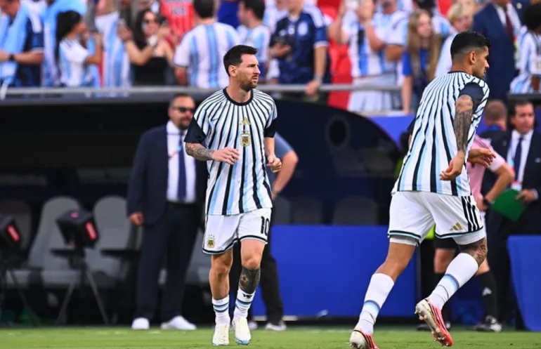 Ảnh bài viết TRỰC TIẾP Argentina 0-0 Algeria (H1): Messi đá chính