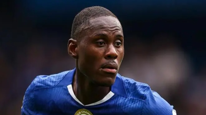 Thay vì gọi Arnold, Tuchel đã trao cơ hội cho Chalobah.