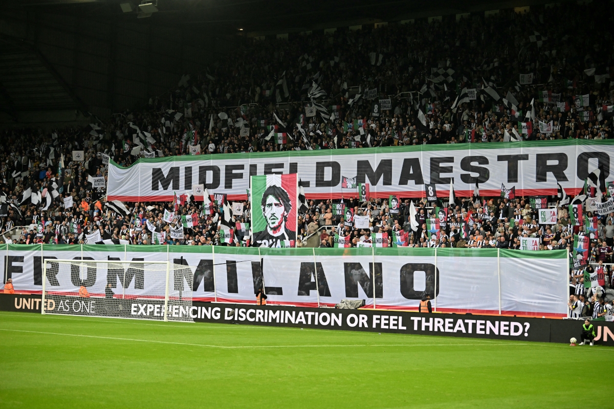 Sandro Tonali nhận được nhiều sự yêu mến từ người hâm mộ.
