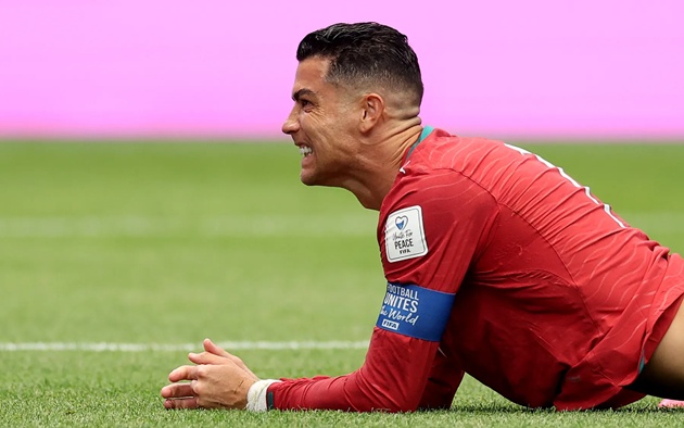 Ronaldo mờ nhạt trước CHDC Congo.