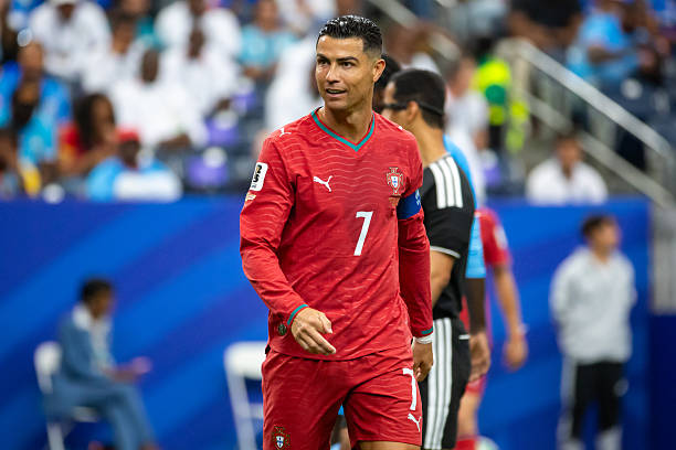 Ảnh bài viết Nhật ký World Cup 2026 tối 18/6: Martinez bảo vệ Ronaldo; Vozinha sắp đoàn tụ với mẹ