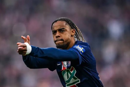 Ảnh bài viết Tin đồn chuyển nhượng sáng 19/6: Real Madrid nhắm Enzo Fernandez; Arsenal theo đuổi Barcola