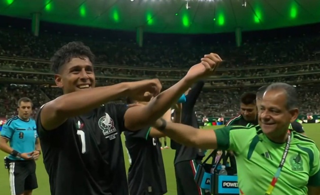 Ảnh bài viết Mexico 1-0 Hàn Quốc: Thủ môn Kim Seung-gyu mắc sai lầm
