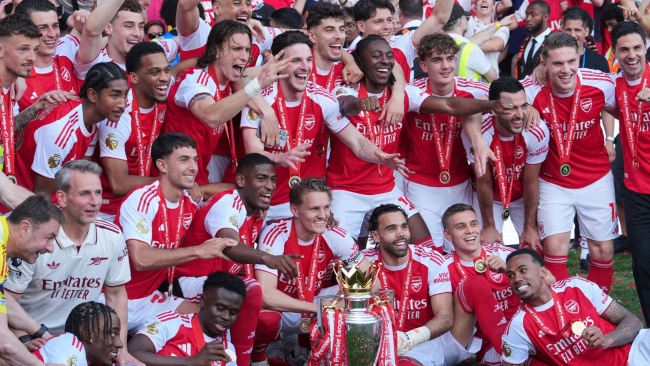 Arsenal vô địch Ngoại hạng Anh 2025/26.