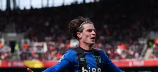 Ảnh bài viết Arsenal nhắm Alex Scott : Khi nhà vô địch không ngừng tiến hóa
