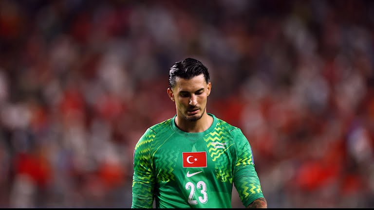 Thủ môn: Ugurcan Cakir - 6,4 điểm. Anh bị đánh bại ngay từ giây thứ 65 bởi một cú sút xa đẳng cấp của Galarza.