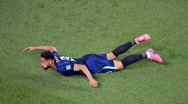 Ảnh bài viết Matheus Cunha hóa 'người hùng lướt sóng' của Brazil