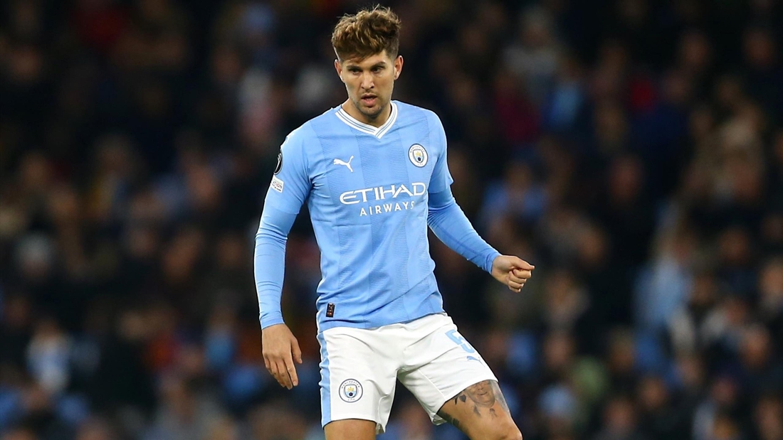 Có nhiều tin đồn về tương lai John Stones thời gian qua.