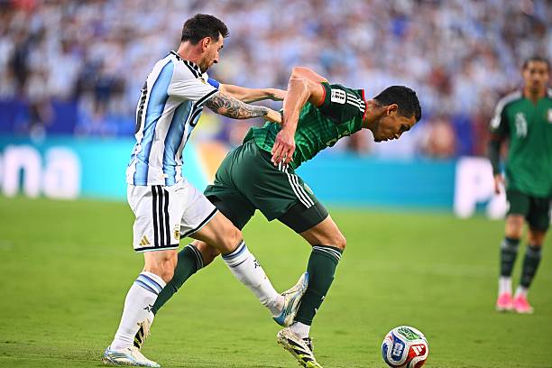 Algeria muốn kiện Argentina lên FIFA sau trận thua.