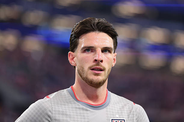 Ảnh bài viết Declan Rice báo tin vui nhưng Saka vẫn khiến Anh lo lắng