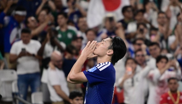 Ảnh bài viết Giải mã màn chắp tay cầu nguyện của Ueda ở World Cup