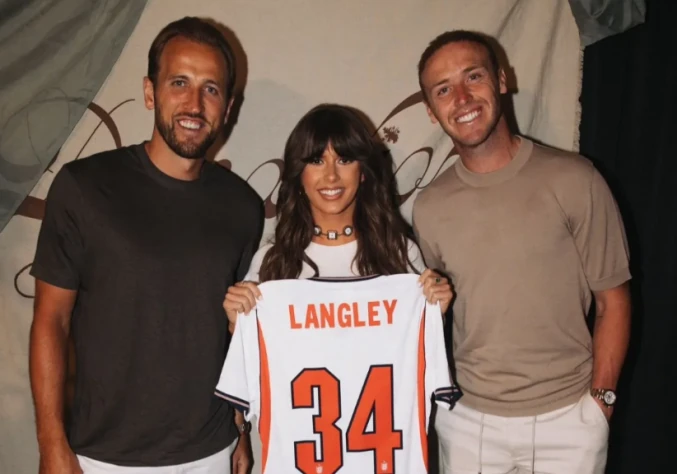 Ảnh bài viết Harry Kane cùng đồng đội đi xem nhạc đồng quê giữa kỳ World Cup