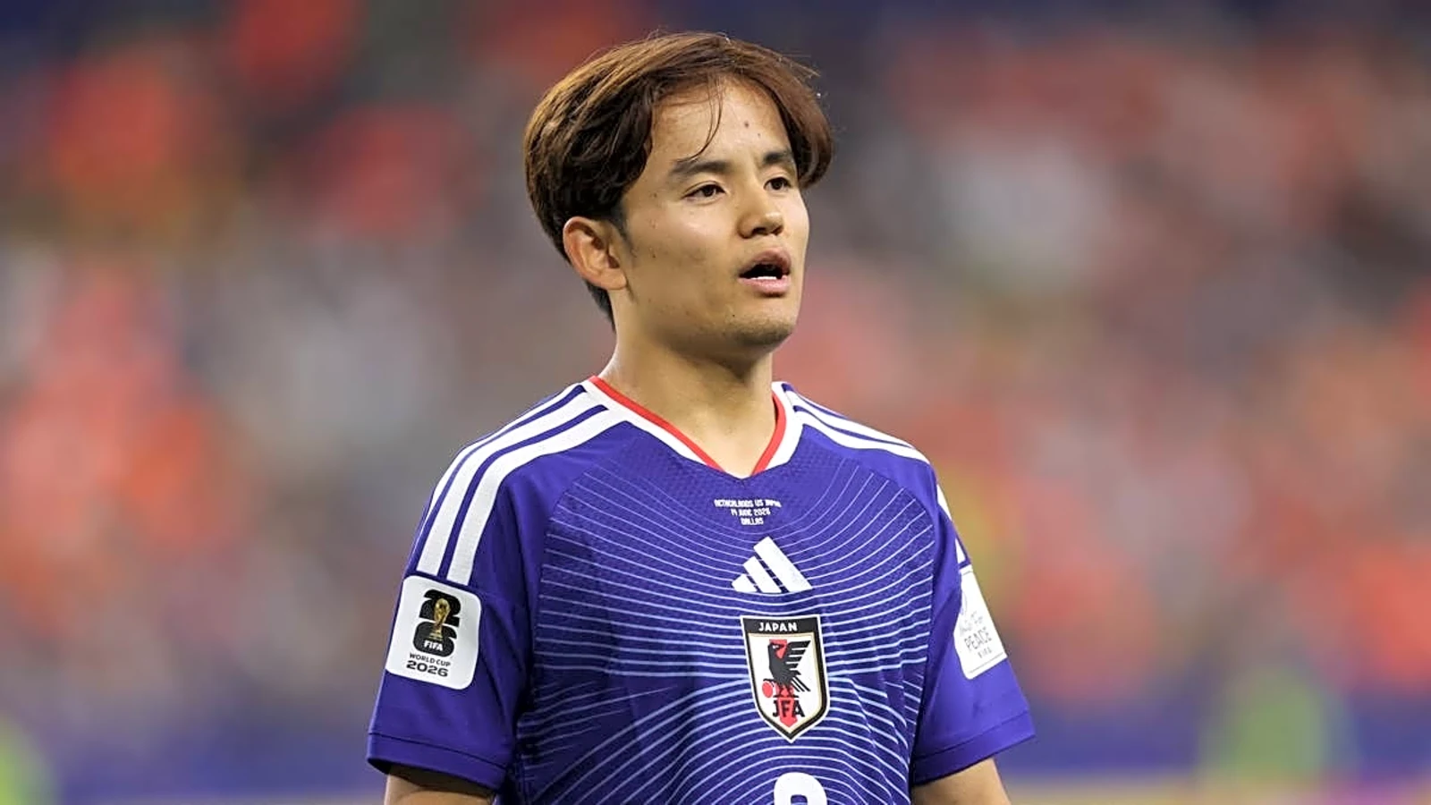 J.League phủ sóng toàn quốc với hệ thống chuyên nghiệp.