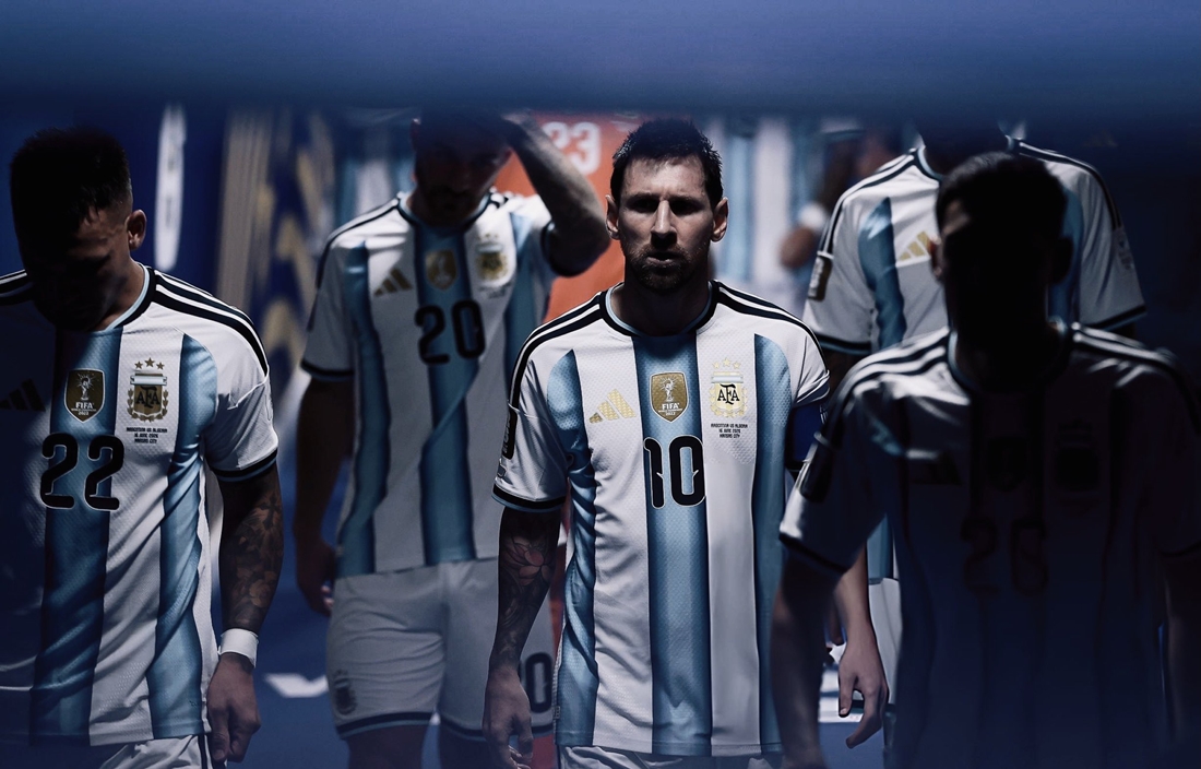 Lionel Messi là trung tâm trong lối chơi của Argentina.