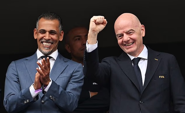 Ảnh bài viết Gianni Infantino bị chỉ trích vì bay hơn 37.000 km tại World Cup 2026