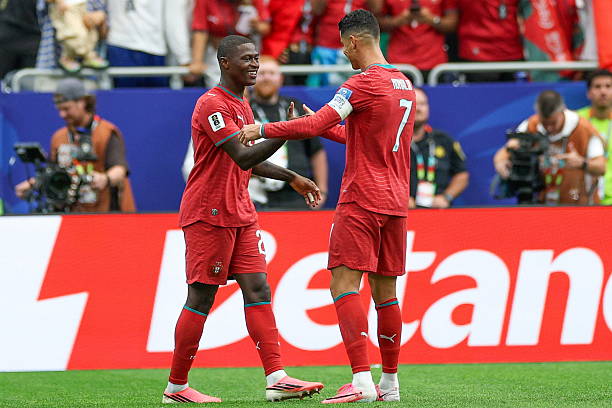Ảnh bài viết Bồ Đào Nha 2-0 Uzbekistan: Đòn gió của Ronaldo