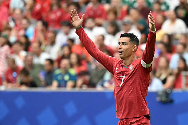 Ronaldo vẫn chưa có được bàn thắng thứ ba.