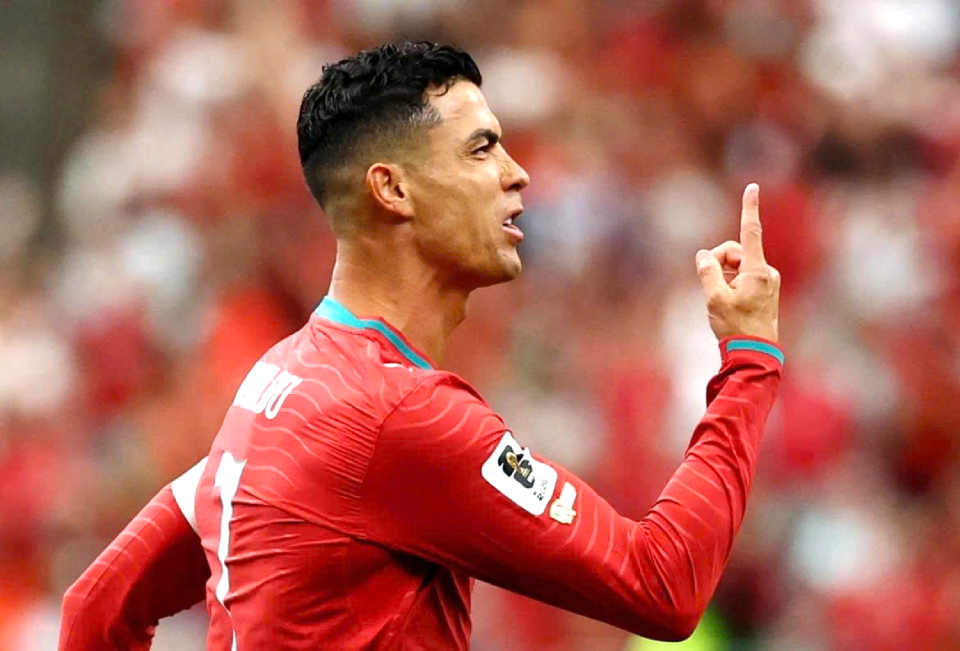 Ảnh bài viết Cách tập thể Bồ Đào Nha nâng bước Ronaldo ở tuổi 41