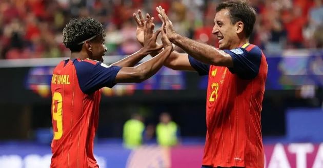 Mikel Oyarzabal không muốn rời Real Sociedad.