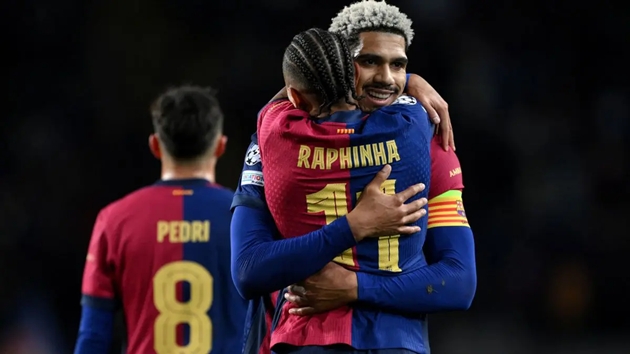 Chấn thương của các trụ cột ở World Cup khiến BLĐ Barcelona lo lắng.