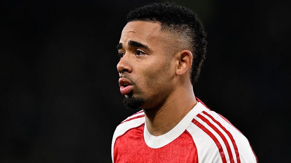 Arsenal được cho muốn sớm thanh lý Gabriel Jesus hè này.
