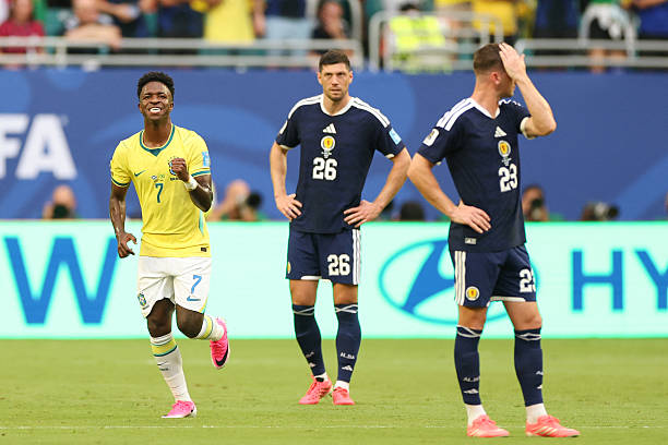 Brazil đã trừng phạt thành công những sai lầm của Scotland. Ảnh: Getty Images.