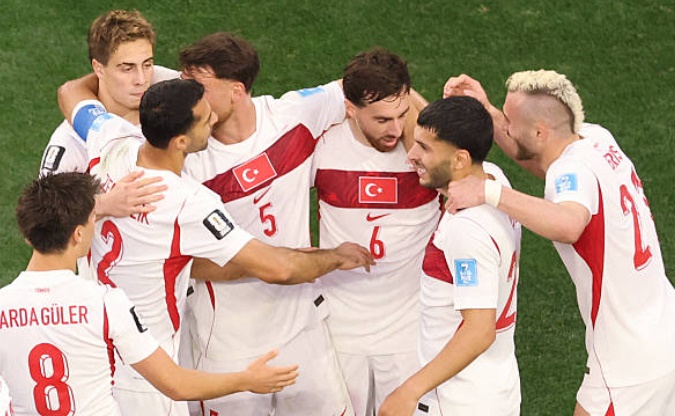 Ảnh bài viết 5 bàn rượt đuổi, Thổ Nhĩ Kỳ chia tay World Cup trong trận cầu kịch tính